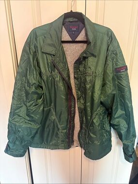 Tommy Hilfiger Green Men's Windbreaker Jacket with Tommy Jeans Patch